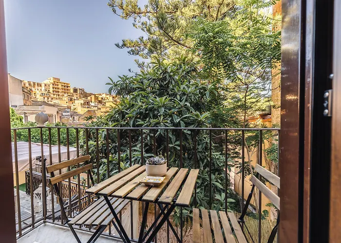 Beb Omare Oda ve Kahvaltı 4*